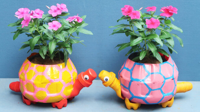 Beautiful Turtle Shaped Flower Pots From A Recycled Plastic Bottle For A Small Garden Beautiful Turtle Shaped Flower Pots From A Recycled Plastic Bottle For A Small Garden